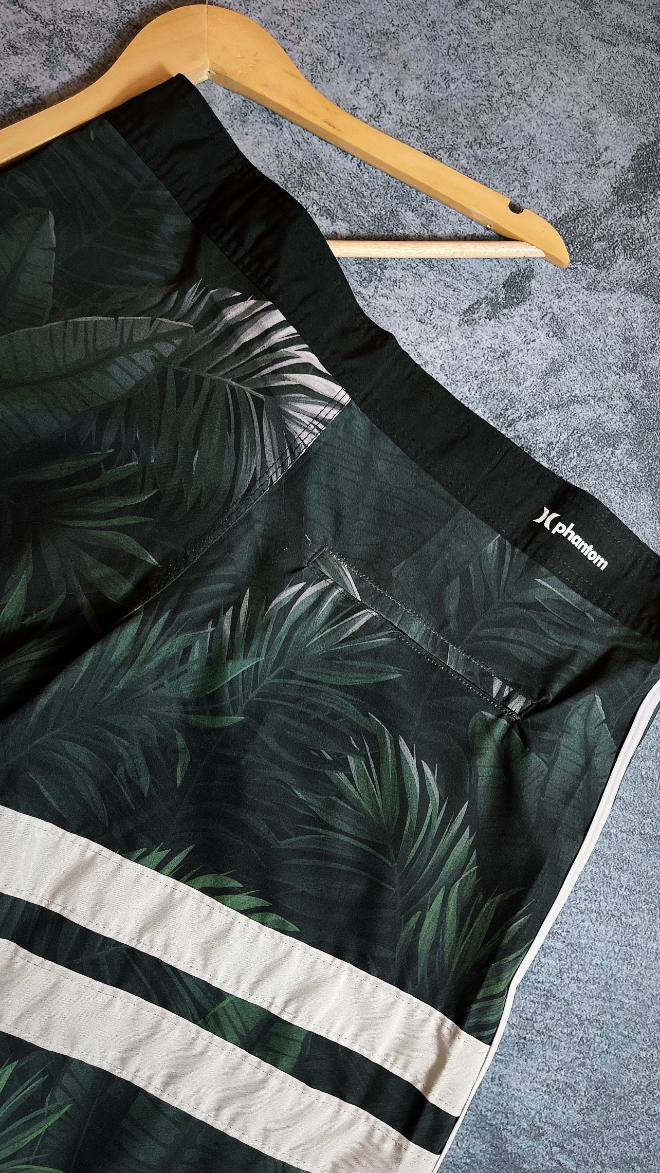 Bermuda Phanton Hurley-Verde (florido)