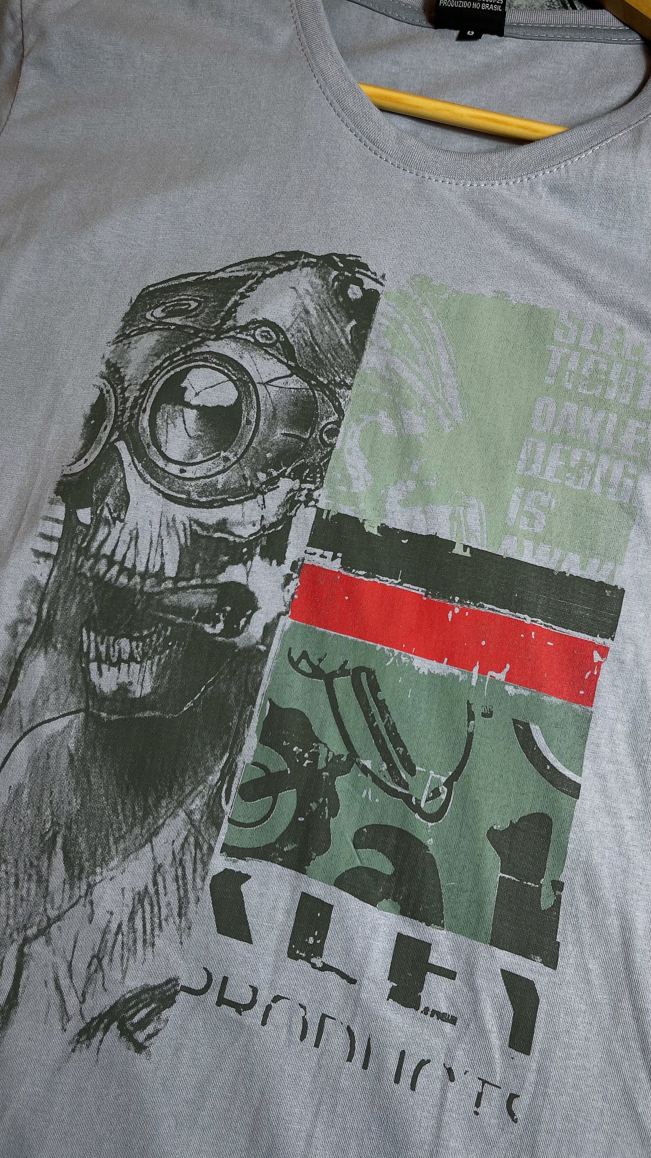Camisa Oakley edição medusa