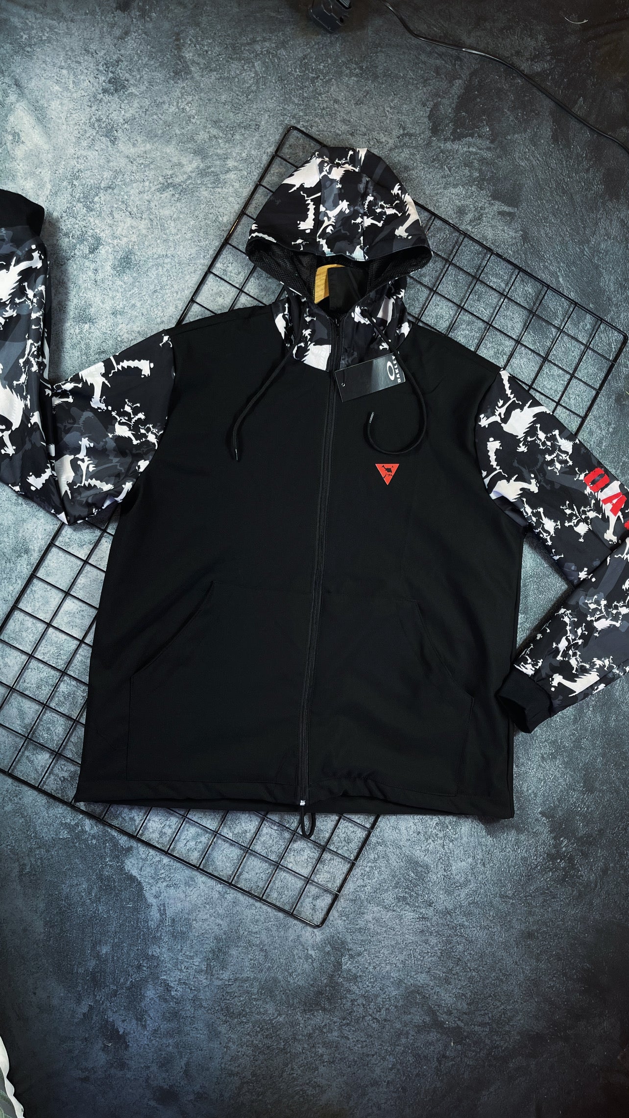 Corta vento Oakley edição