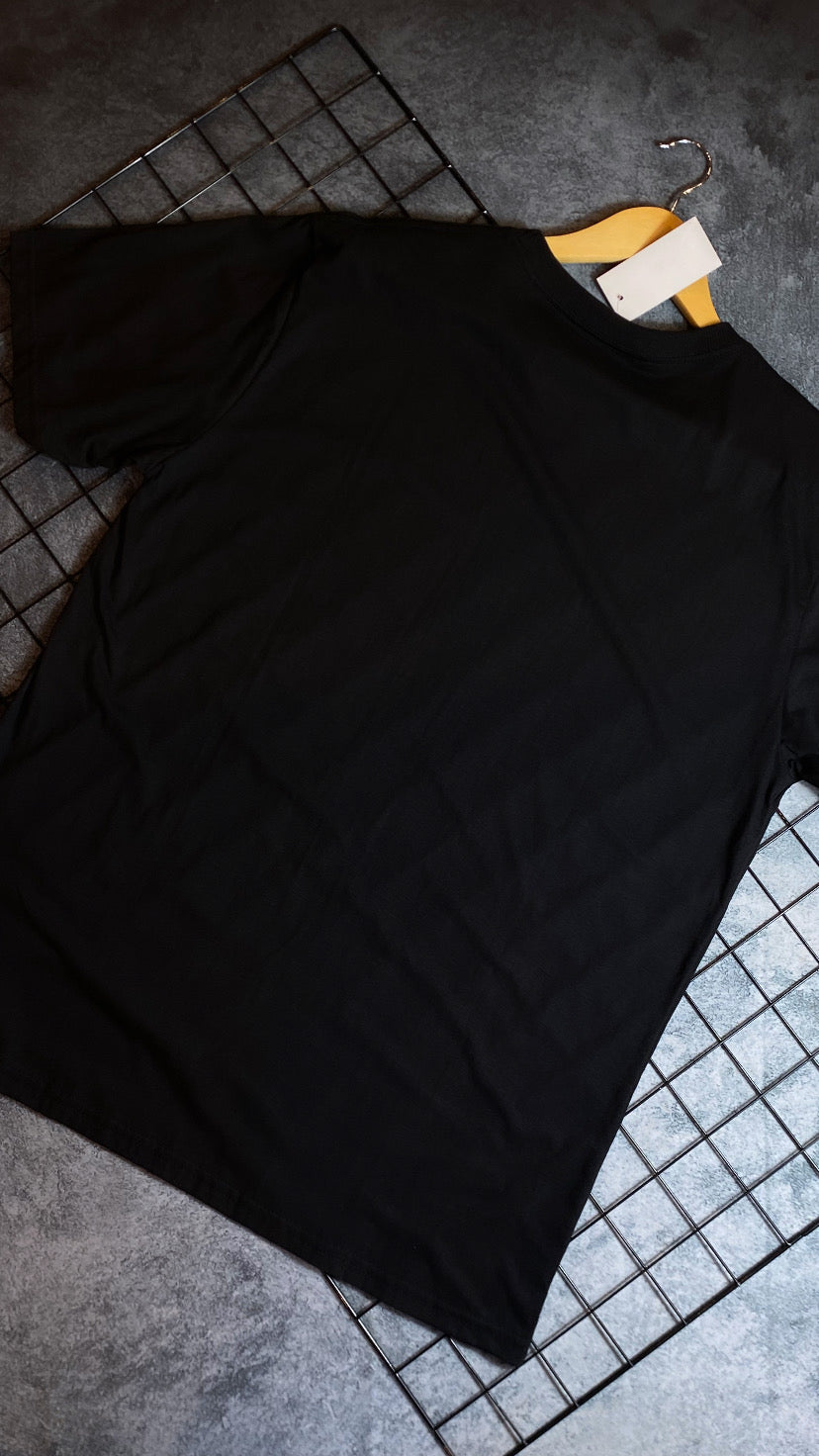 Camiseta Plus size Quiksilver-Preta (onda amarela)