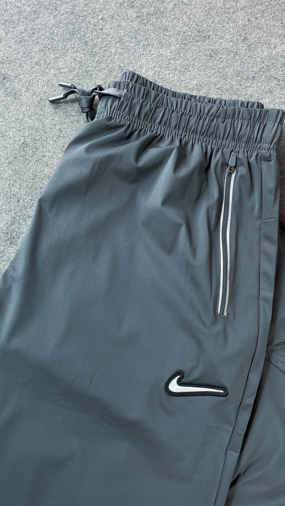 Conjunto Nike  Malha Chinesa cinza