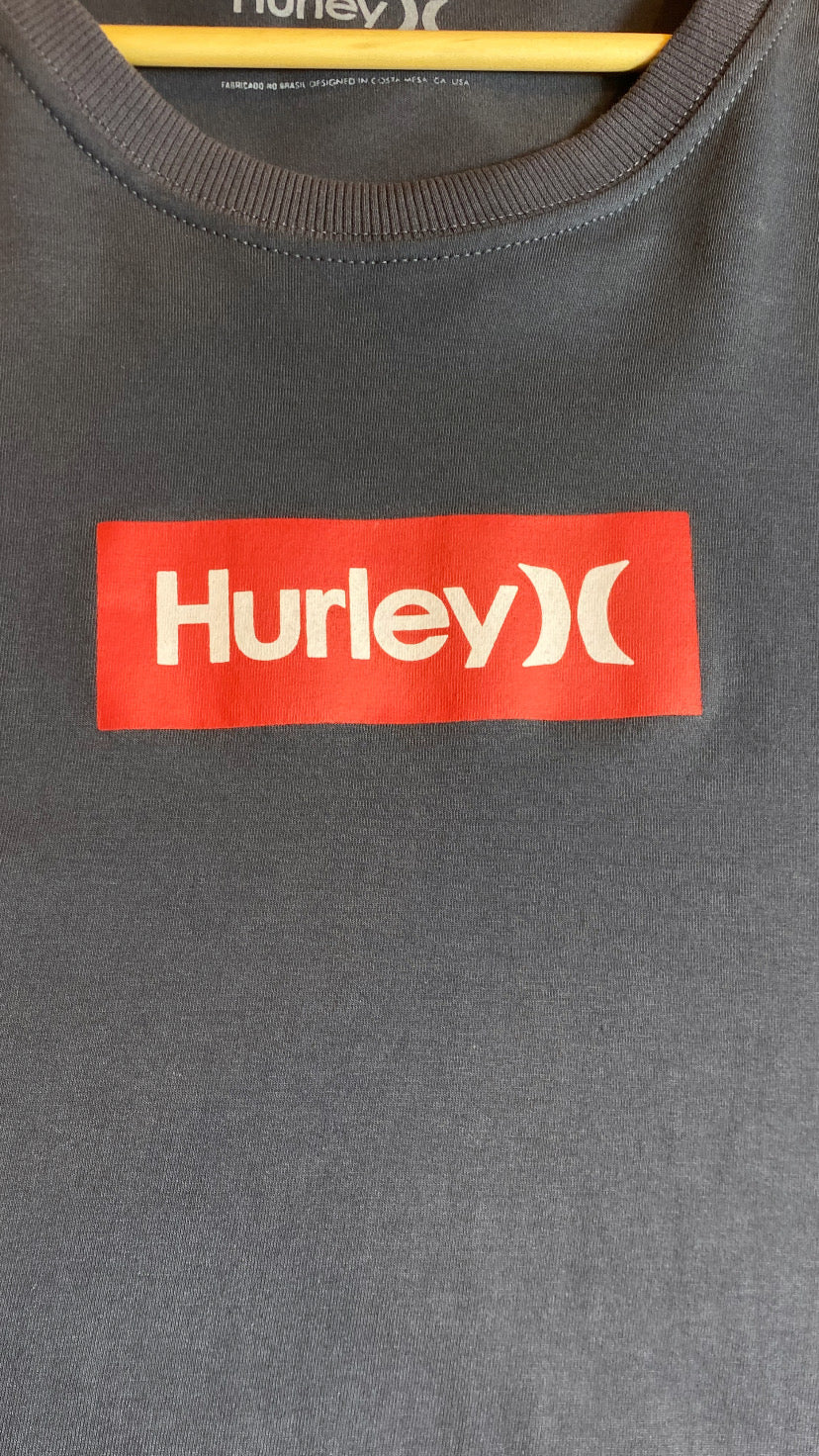 Camiseta Plus size Hurley-Cinza