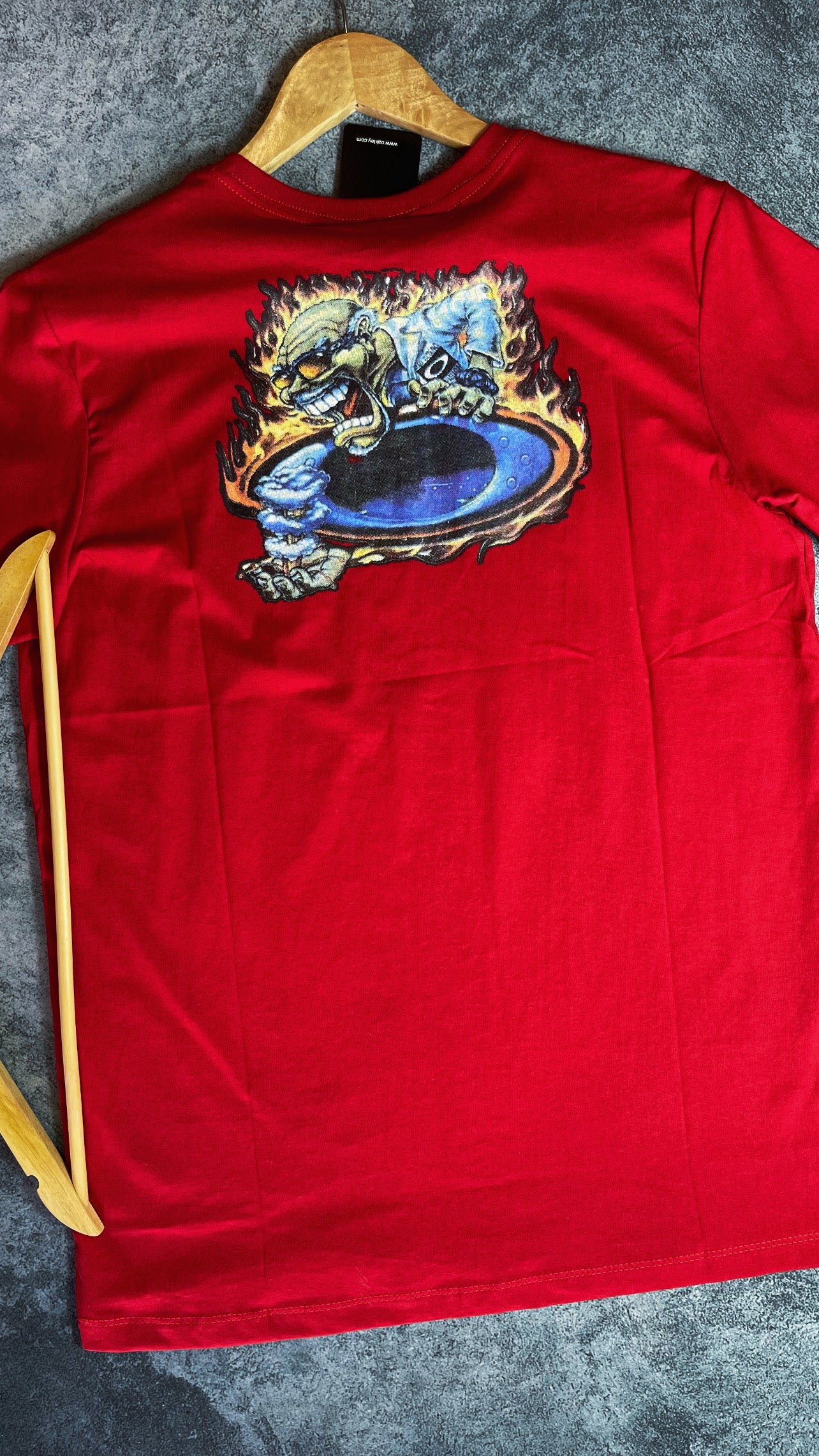 Camisa edição Oakley med cience