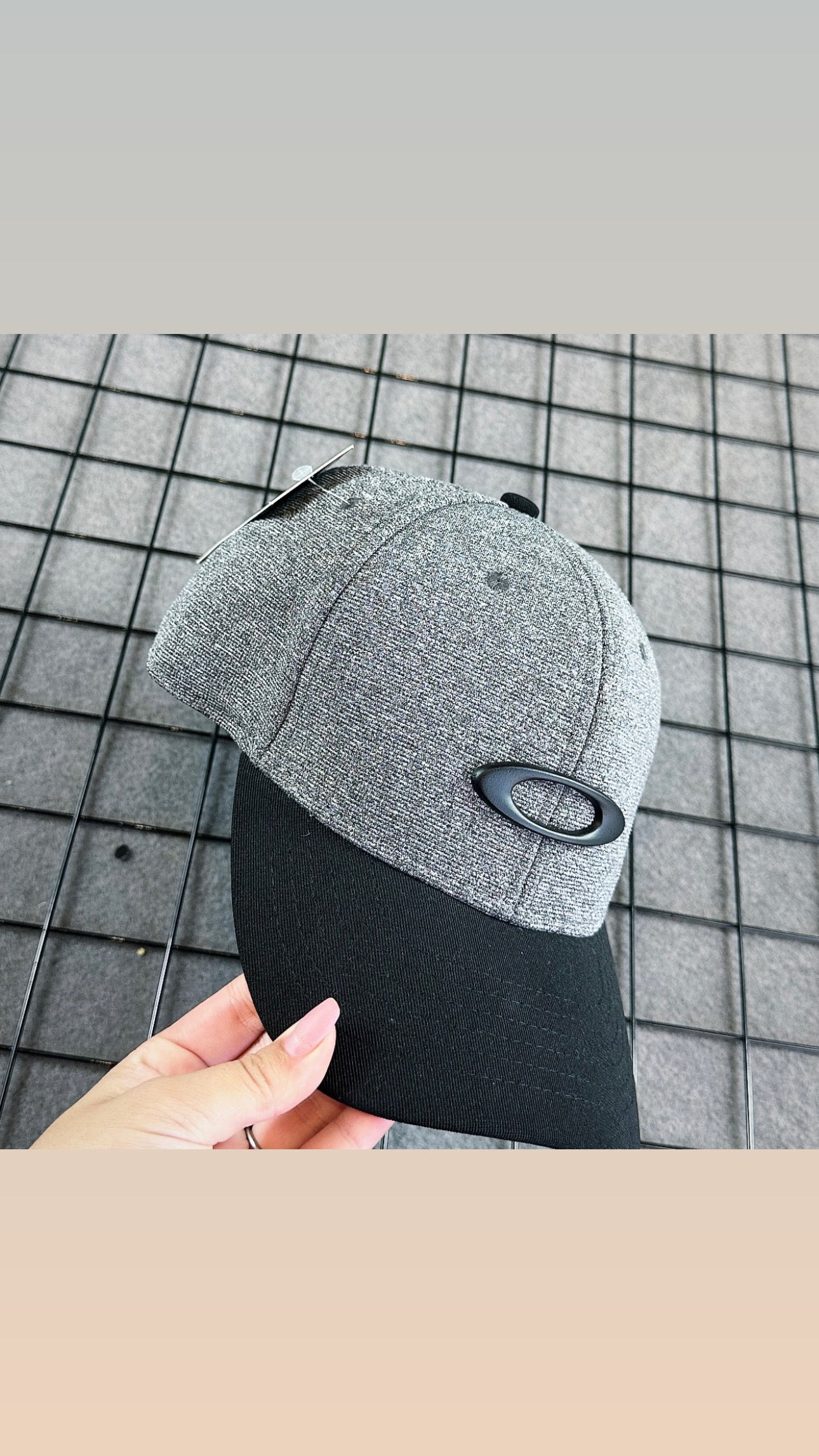 Boné Oakley ( tamanho M)