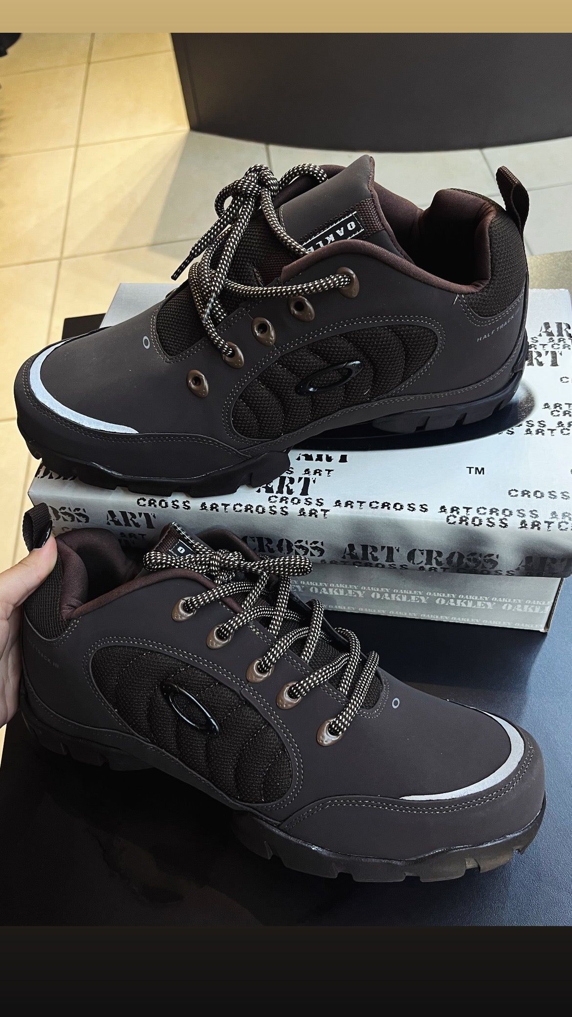 Bota Edição Halftrack III (Vinho)