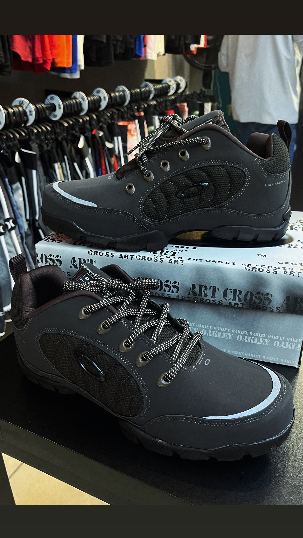 Bota Edição Halftrack III (Vinho)