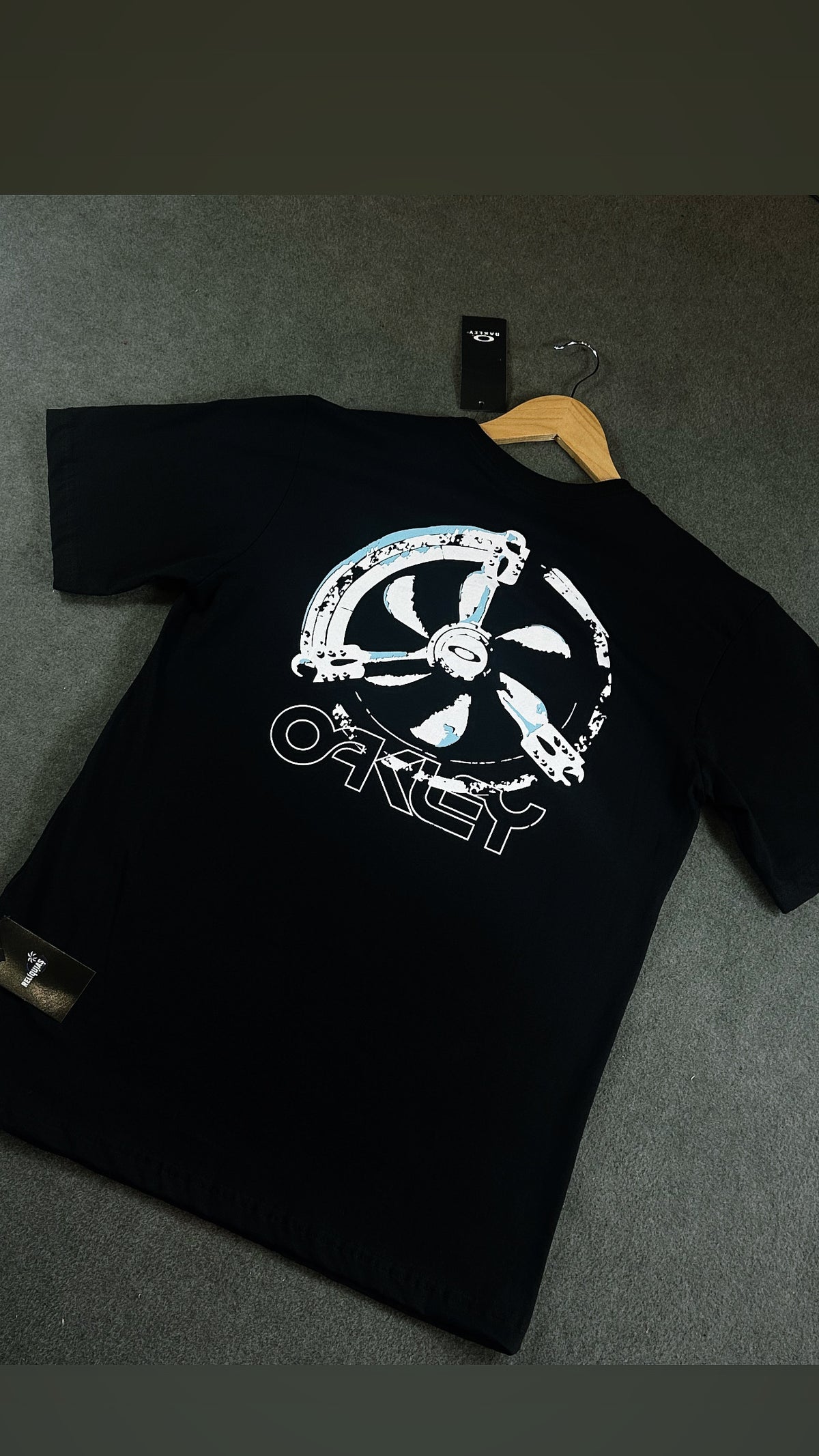 Camisa Oakley  Masculina Preta em Algodão
