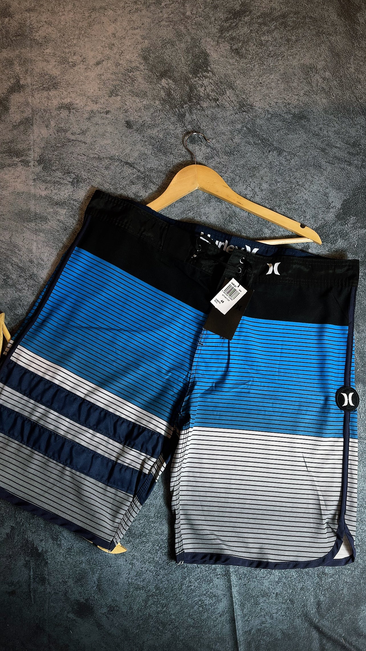Bermuda Phanton Hurley-Azul com Branco