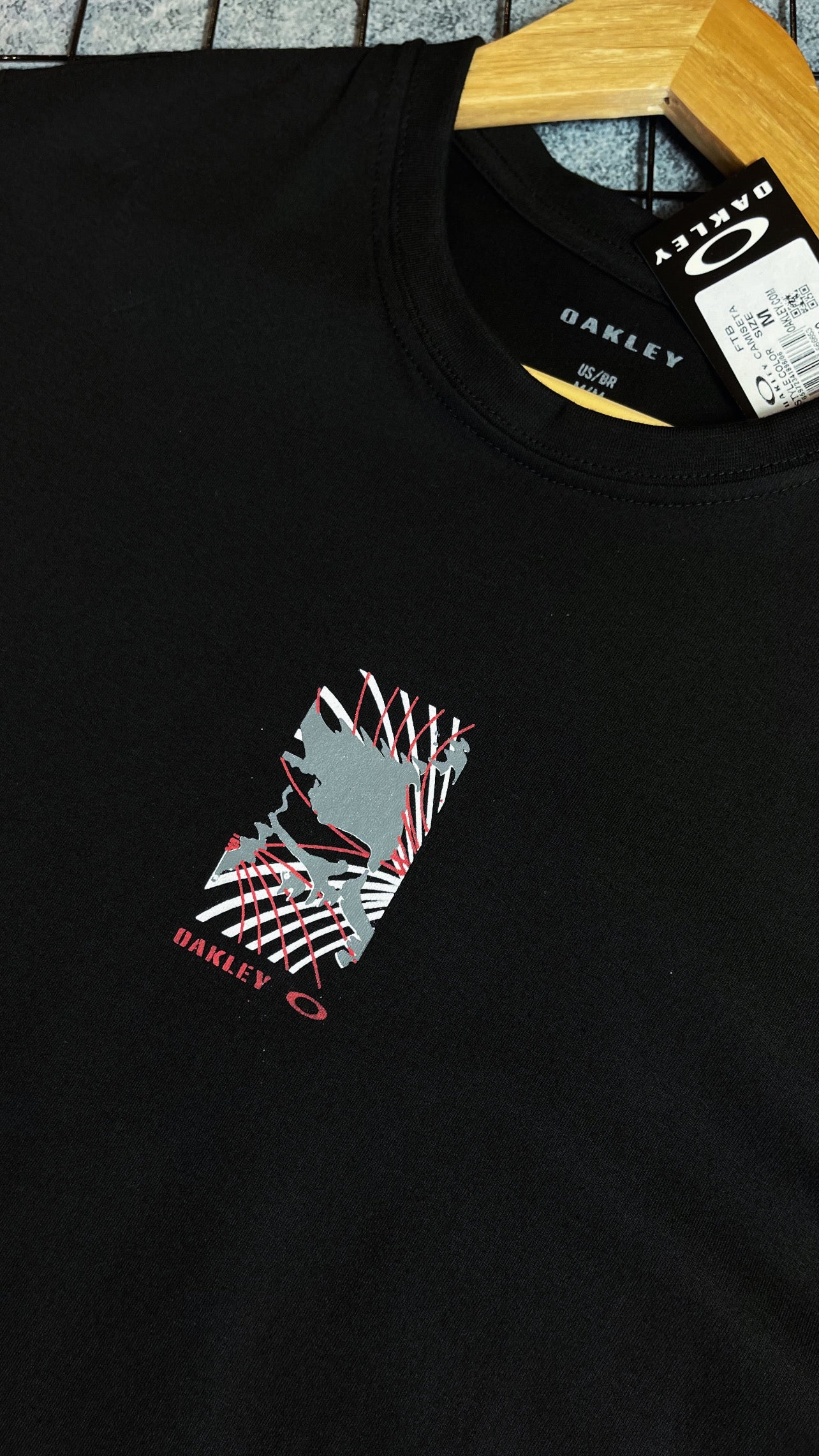 Camisa Oakley edição skull básica