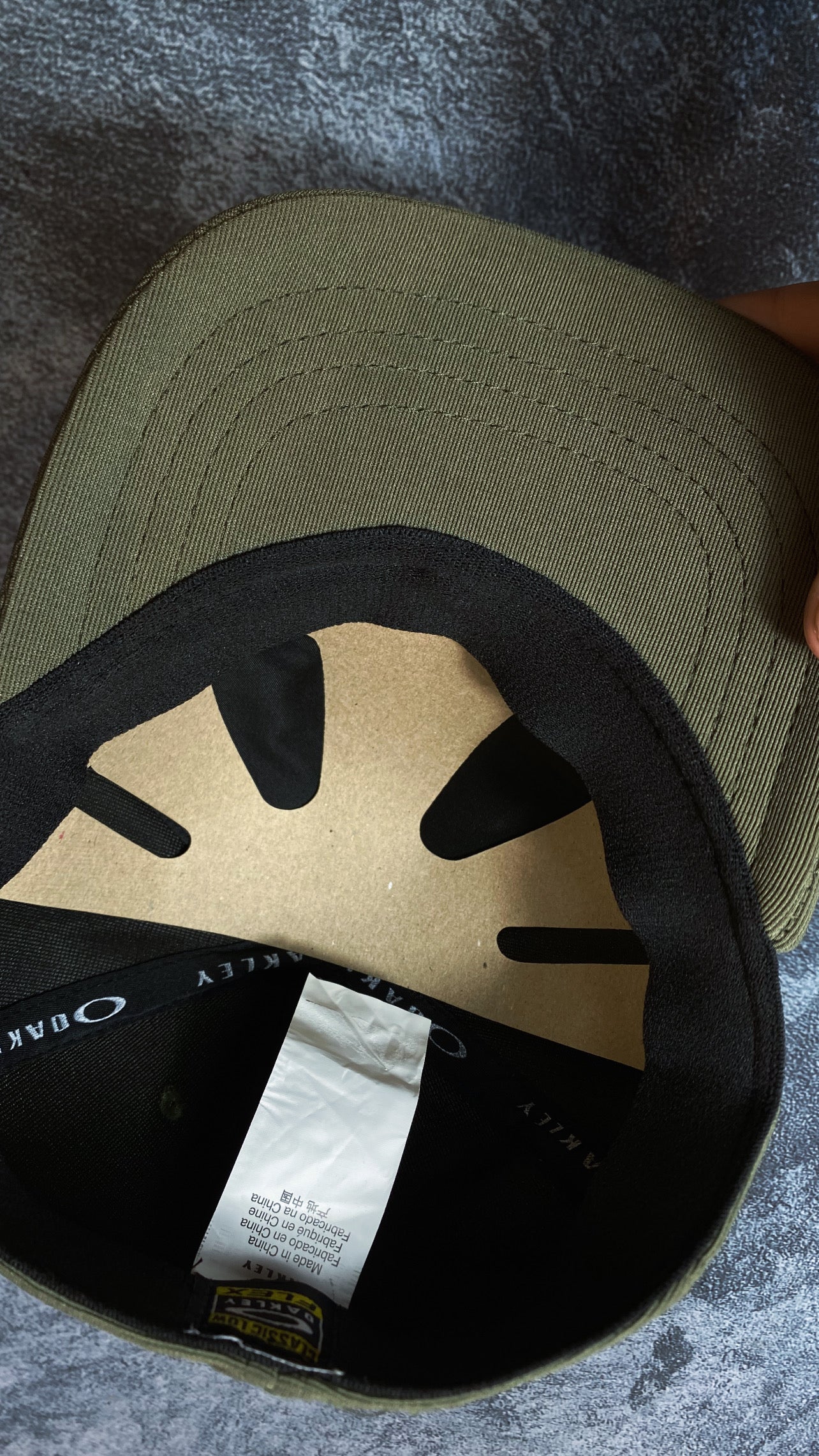 Boné Oakley