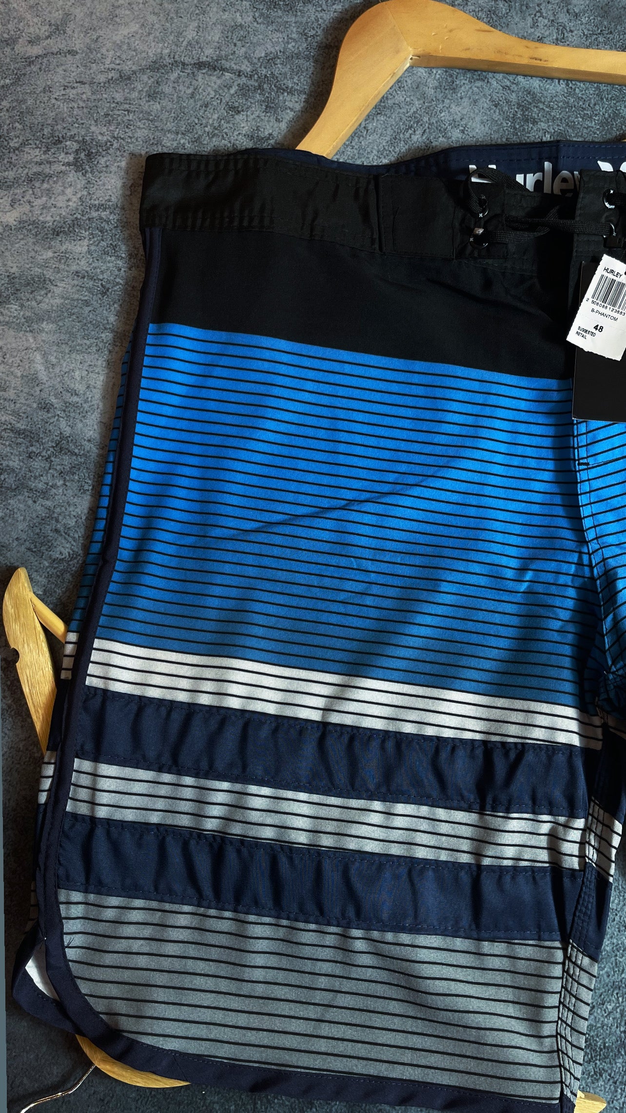 Bermuda Phanton Hurley-Azul com Branco