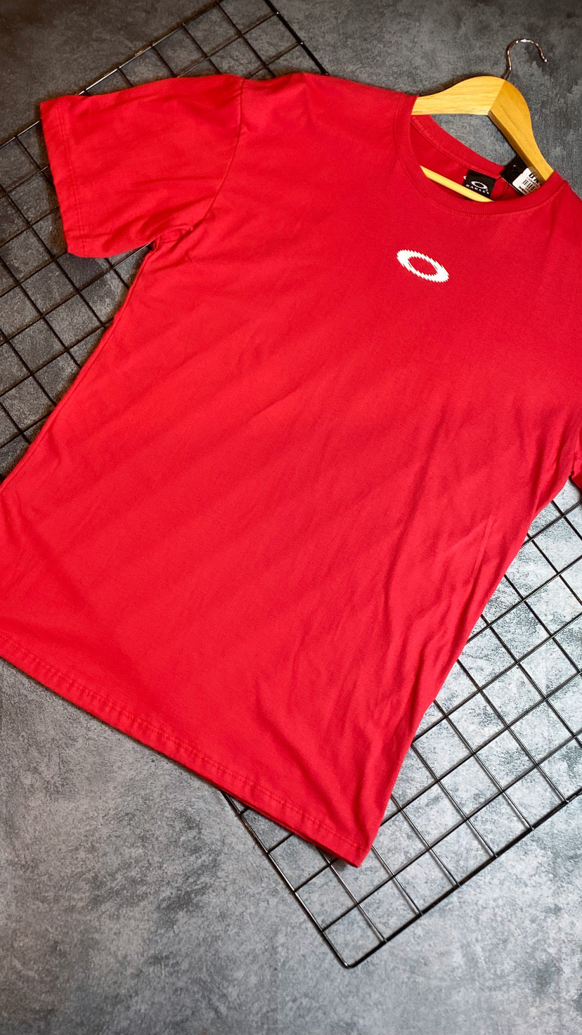 Camiseta Plus size Aoakley-Vermelha (Caveira)