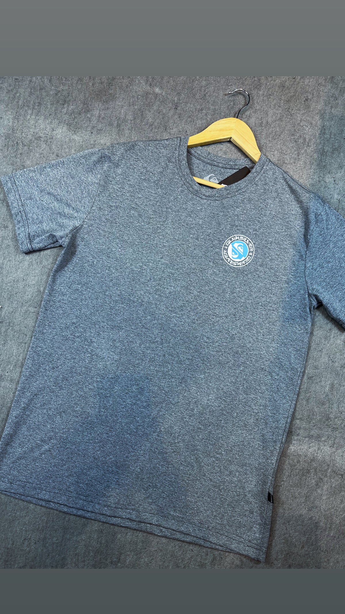 Camiseta Masculina Premium Cinza